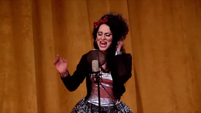 Drag Race - Season 5 - Episode 6 - Can I get an Amen full at 03:59 — JINKX MONSOON